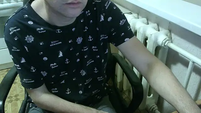 Snapshot of AlDON59 chatting on 12/01/25, 06:24 AlDON59 online show from 12/01/25, 06:24