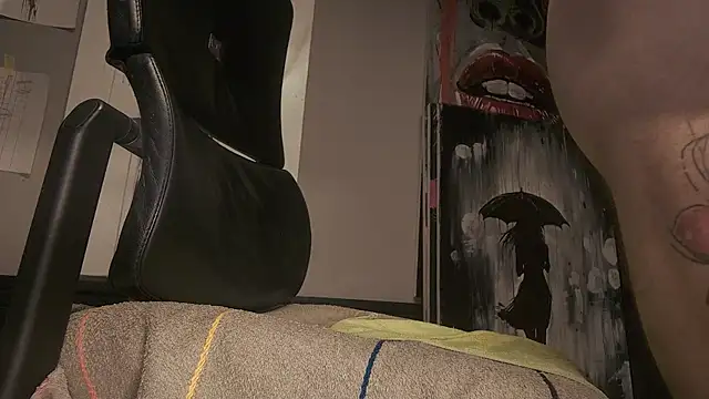 dani4334 online show from 10/16/25, 07:04