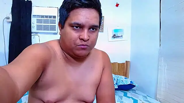 Snapshot of lucasandSofi chatting on 11/29/25, 03:15 lucasandSofi online show from 11/29/25, 03:15