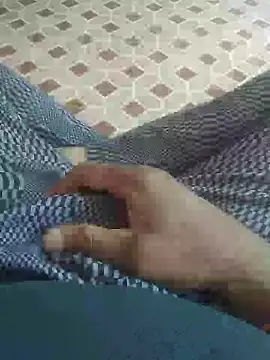 Snapshot of aarohi-pari chatting on 02/05/25, 02:51 aarohi-pari online show from 02/05/25, 02:51