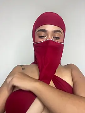 Julie Markk online show from 06/30/26, 07:48