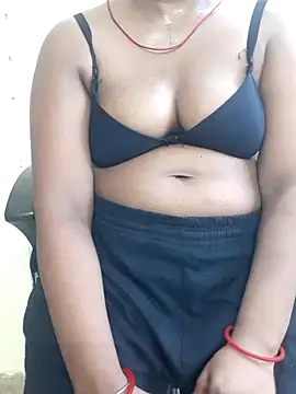 NairaSaxena online show from 07/18/26, 07:17