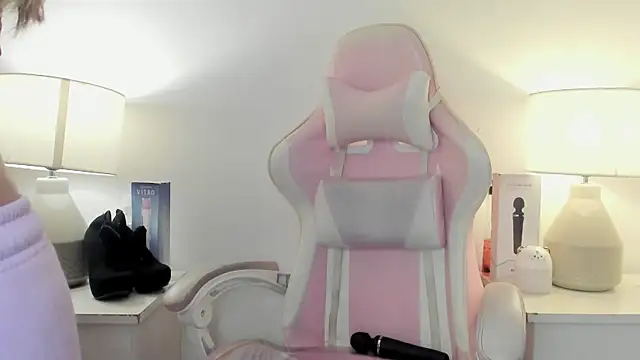 MollyBigBoobs12 online show from 01/15/25, 08:48