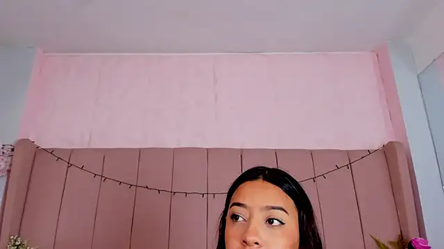 Snapshot of MollyBigBoobs12 chatting on 09/30/25, 08:25 MollyBigBoobs12 online show from 09/30/25, 08:25