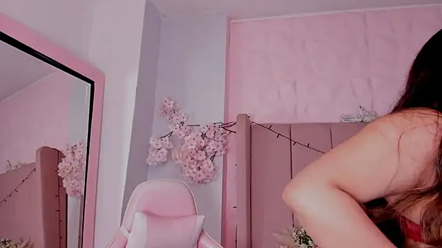 Snapshot of MollyBigBoobs12 chatting on 10/14/25, 08:31 MollyBigBoobs12 online show from 10/14/25, 08:31