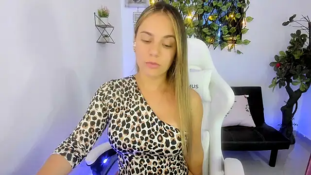 Sara lopez 28 online show from 01/24/25, 03:24