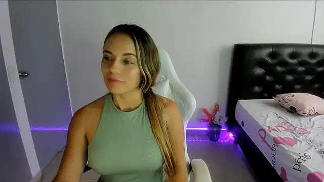 Sara lopez 28 online show from 03/04/25, 05:34