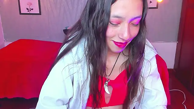 Snapshot of Valeria_roussi chatting on 01/16/25, 05:01 Valeria roussi online show from 01/16/25, 05:01
