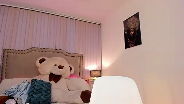 Snapshot of Valentina_Se chatting on 01/14/25, 09:45 Valentina Se online show from 01/14/25, 09:45