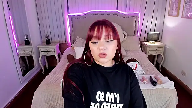 Snapshot of Valentina_Se chatting on 03/06/25, 04:19 Valentina Se online show from 03/06/25, 04:19