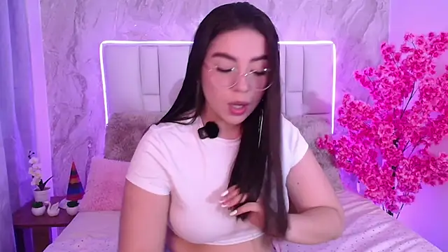 IsabellaAnngel online show from 05/06/26, 09:53