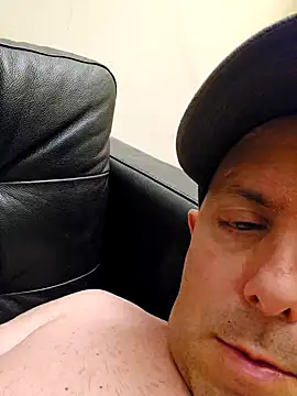 HeteroHotGuy1 online show from 12/05/24, 09:17