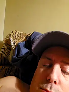HeteroHotGuy1 online show from 12/24/24, 12:22