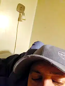 HeteroHotGuy1 online show from 01/30/25, 04:02