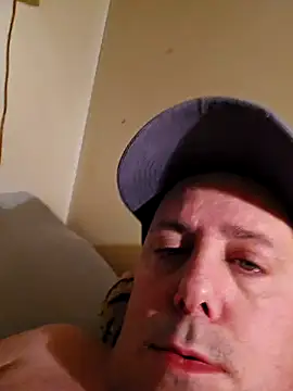 HeteroHotGuy1 online show from 02/02/25, 12:19