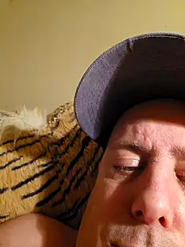 HeteroHotGuy1 online show from 02/03/25, 12:36
