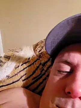HeteroHotGuy1 online show from 02/14/25, 03:54