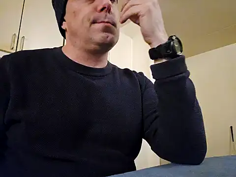 HeteroHotGuy1 online show from 02/17/25, 04:09
