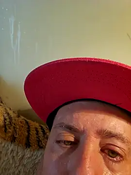 HeteroHotGuy1 online show from 09/17/25, 07:21