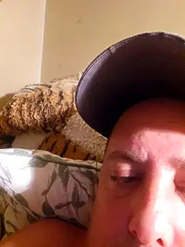 HeteroHotGuy1 online show from 09/28/25, 10:59