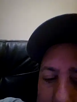 HeteroHotGuy1 online show from 09/29/25, 10:58