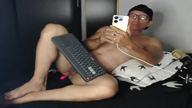KALE 19 online show from 02/14/25, 01:45