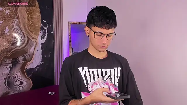 Alexx tc online show from 05/25/26, 02:50