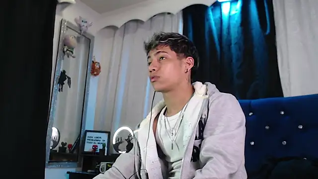 Sexys Boys Hot1 online show from 07/04/26, 01:12
