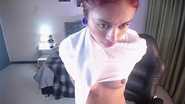 Snapshot of Kat_cute_ chatting on 12/29/24, 08:55 Kat cute online show from 12/29/24, 08:55