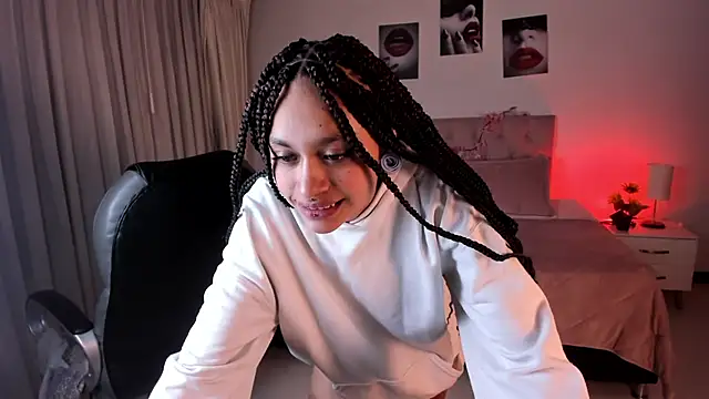 Snapshot of Kat_cute_ chatting on 01/23/25, 08:46 Kat cute online show from 01/23/25, 08:46