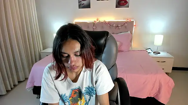 Kat cute  online show from 09/24/25, 01:53