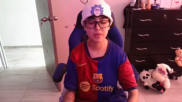 thomascooper7 online show from 11/19/25, 05:02