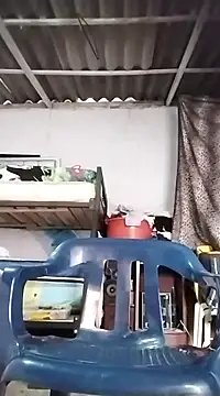 Snapshot of granslam_ chatting on 03/05/25, 08:32 granslam  online show from 03/05/25, 08:32