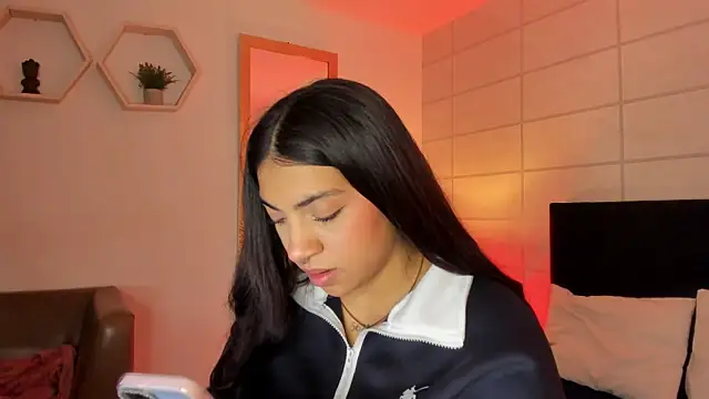 Christine Laam online show from 11/03/25, 12:06