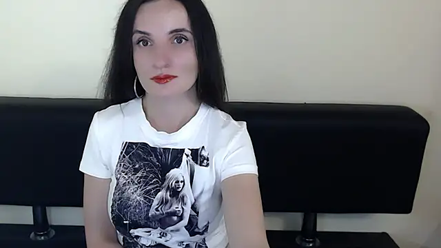 LaimaV  online show from 06/21/26, 04:42