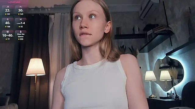 AnitaaClark online show from 10/06/25, 07:33