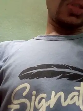Snapshot of fanus_6927 chatting on 10/15/25, 02:39 fanus 6927 online show from 10/15/25, 02:39