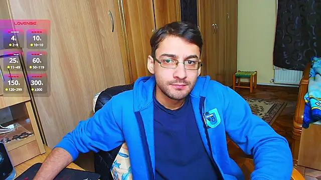 Snapshot of HungEddy chatting on 12/02/24, 04:20 HungEddy online show from 12/02/24, 04:20