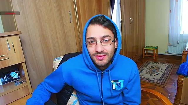 Snapshot of HungEddy chatting on 12/05/24, 11:27 HungEddy online show from 12/05/24, 11:27