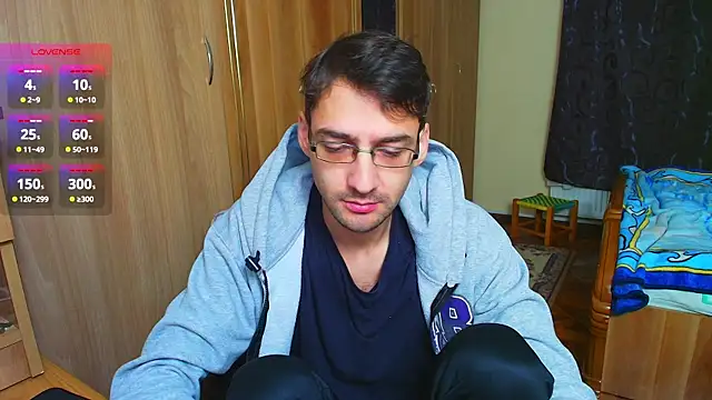 Snapshot of HungEddy chatting on 12/07/24, 09:22 HungEddy online show from 12/07/24, 09:22