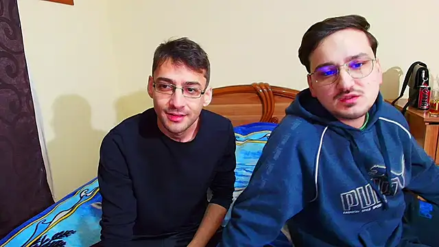 Snapshot of HungEddy chatting on 12/13/24, 07:32 HungEddy online show from 12/13/24, 07:32