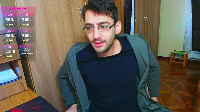 Snapshot of HungEddy chatting on 01/09/25, 01:35 HungEddy online show from 01/09/25, 01:35