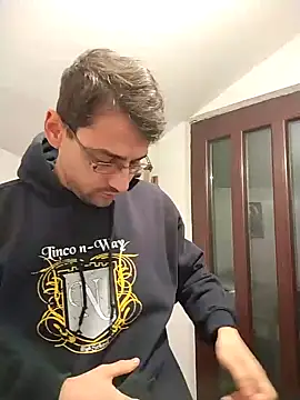 Snapshot of HungEddy chatting on 01/16/25, 10:23 HungEddy online show from 01/16/25, 10:23