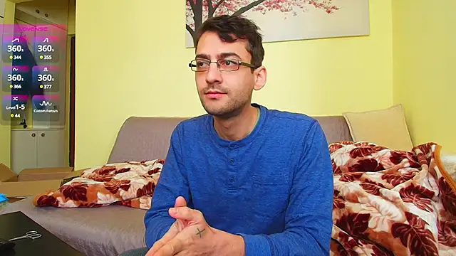 Snapshot of HungEddy chatting on 02/26/25, 12:14 HungEddy online show from 02/26/25, 12:14