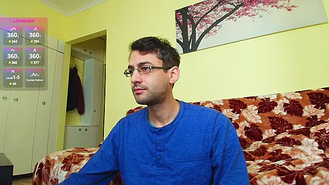 Snapshot of HungEddy chatting on 02/27/25, 08:50 HungEddy online show from 02/27/25, 08:50