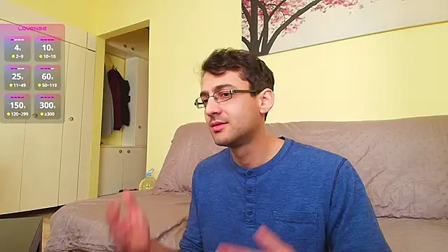 Snapshot of HungEddy chatting on 03/11/25, 10:51 HungEddy online show from 03/11/25, 10:51