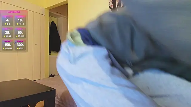 Snapshot of HungEddy chatting on 03/18/25, 03:20 HungEddy online show from 03/18/25, 03:20