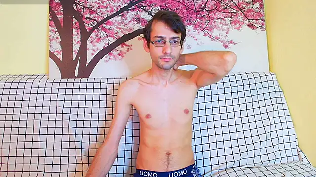 Snapshot of HungEddy chatting on 09/09/25, 05:12 HungEddy online show from 09/09/25, 05:12