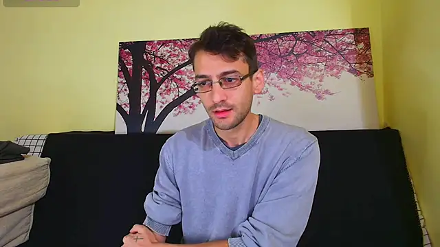 Snapshot of HungEddy chatting on 10/11/25, 05:00 HungEddy online show from 10/11/25, 05:00