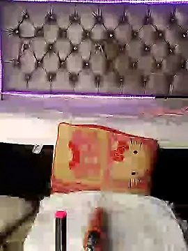 Snapshot of GinaKurt chatting on 12/09/24, 12:56 GinaKurt online show from 12/09/24, 12:56